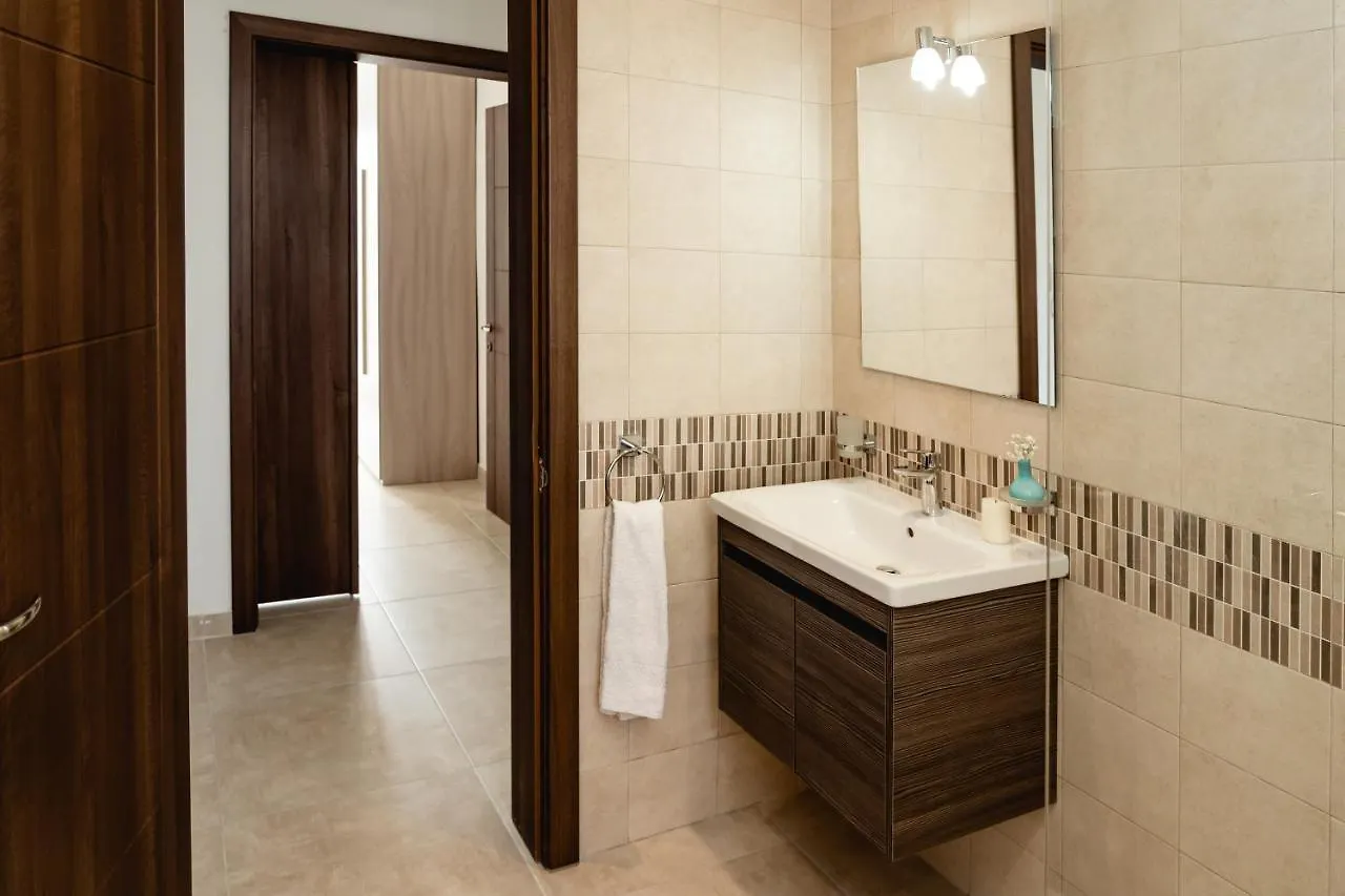 Stunning 1Bdr Sliema-Center Penthouse! Near Pool! Apartment 0*, Sliema Malta