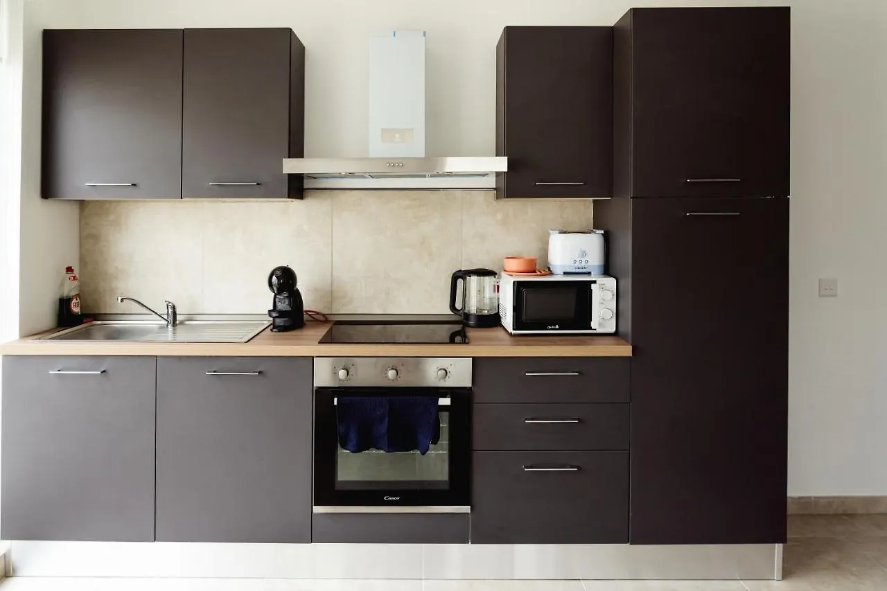 Stunning 1Bdr Sliema-Center Penthouse! Near Pool! Apartment 0*, Sliema Malta
